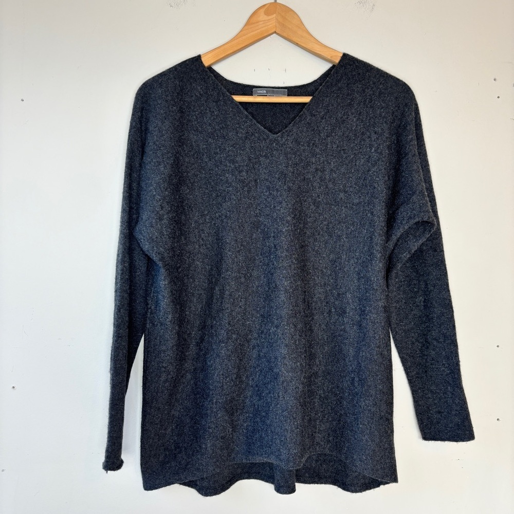 Vince‎ Dark Charcoal Gray V-Neck Cashmere Sweater Size XS - Picture 9 of 9